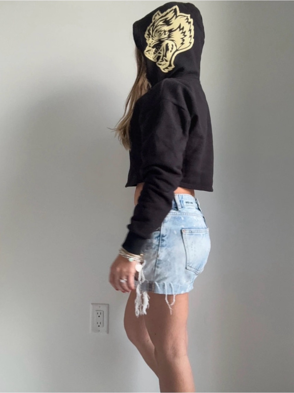 Darc Sport Cropped She Wolf Hoodie 🐺